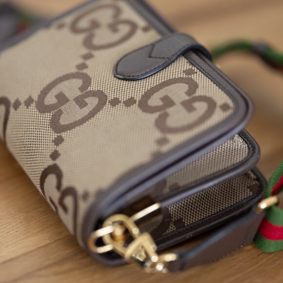 GUCCI Jumbo GG Canvas Shoulder Bag - Picture 9 of 14